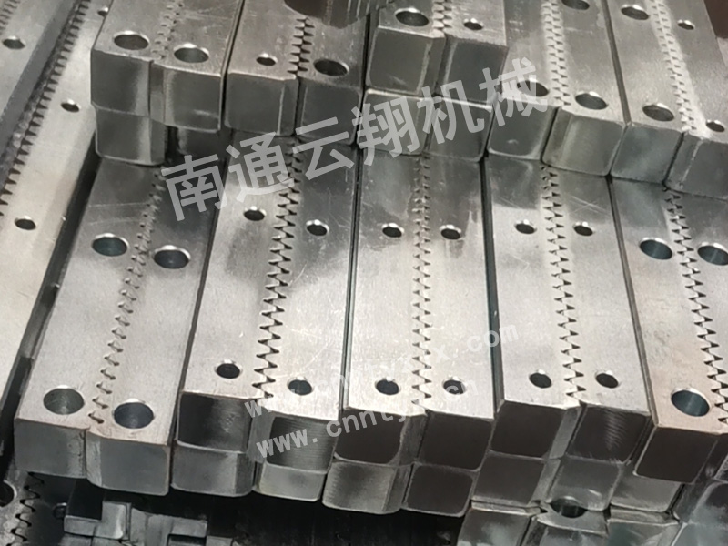 后橋齒輪油_云翔機械齒條價(jià)格型號